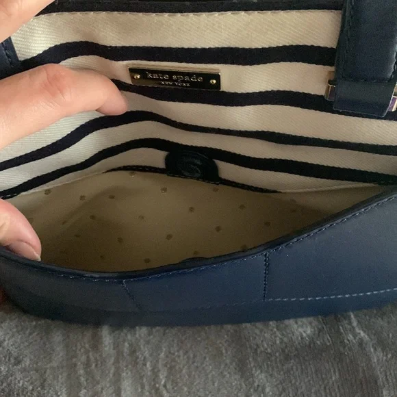 Kate Spade purse - Picture 11 of 11